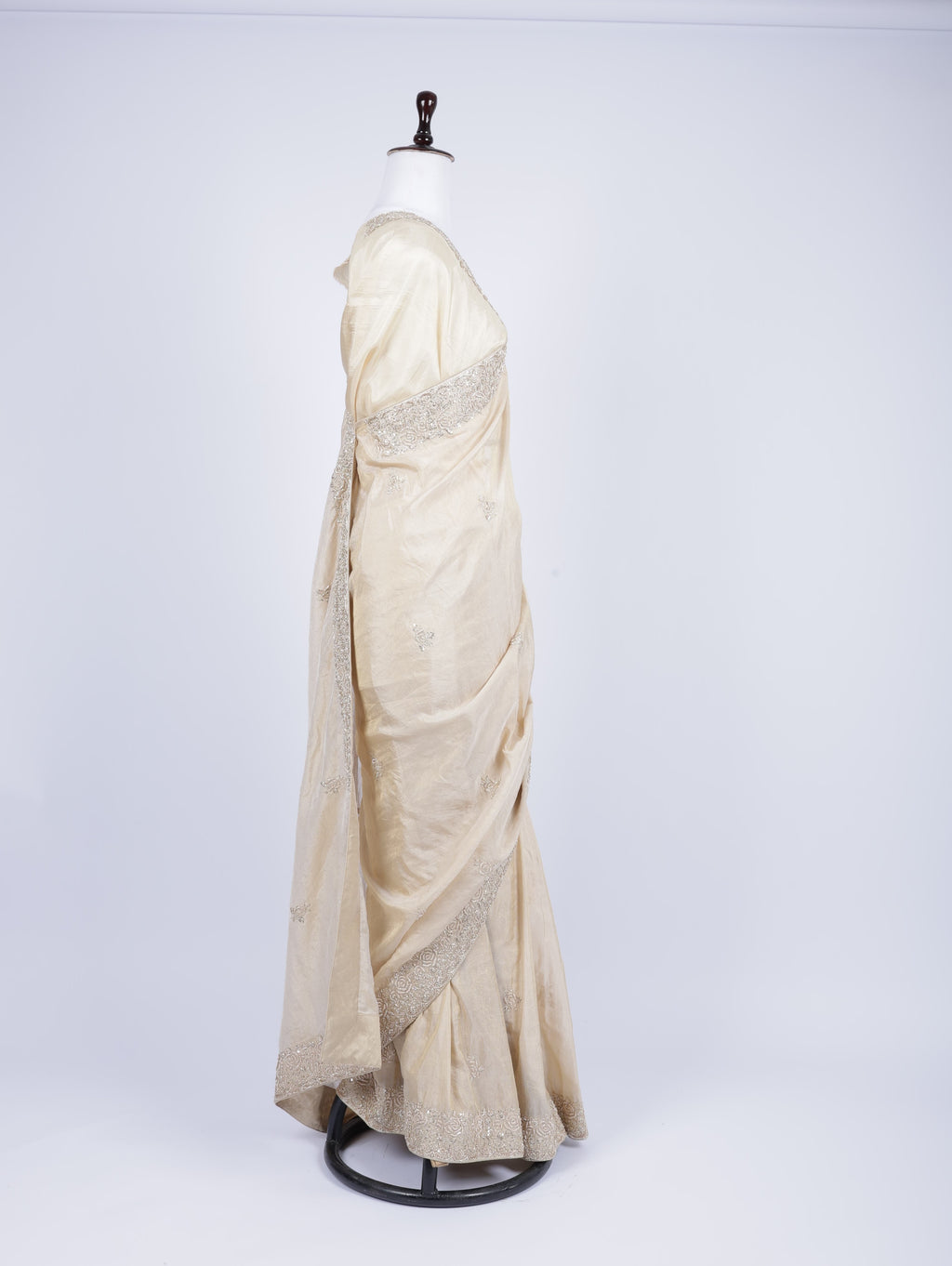 Ivory / Off-White Saree