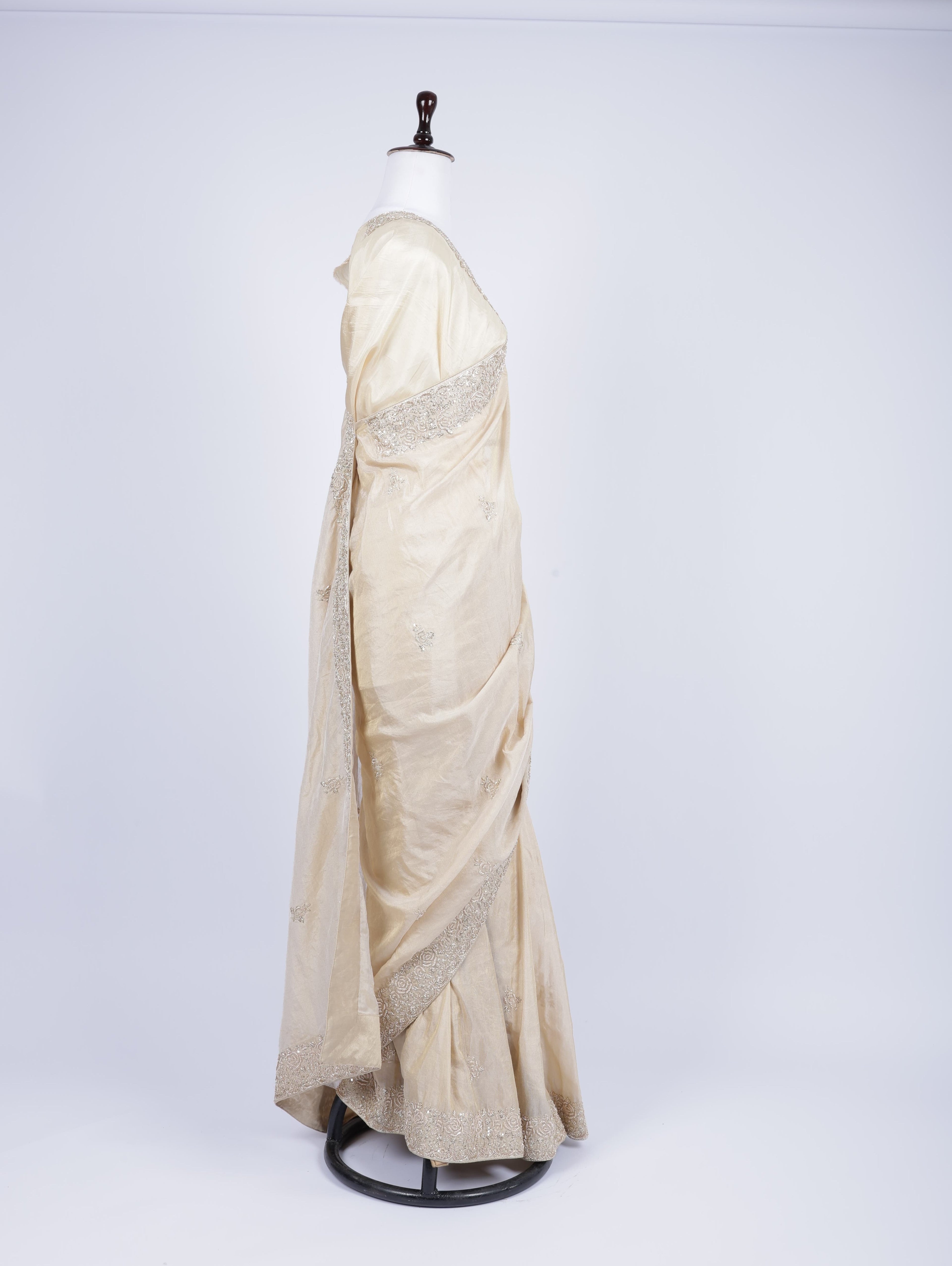 Ivory / Off-White Saree