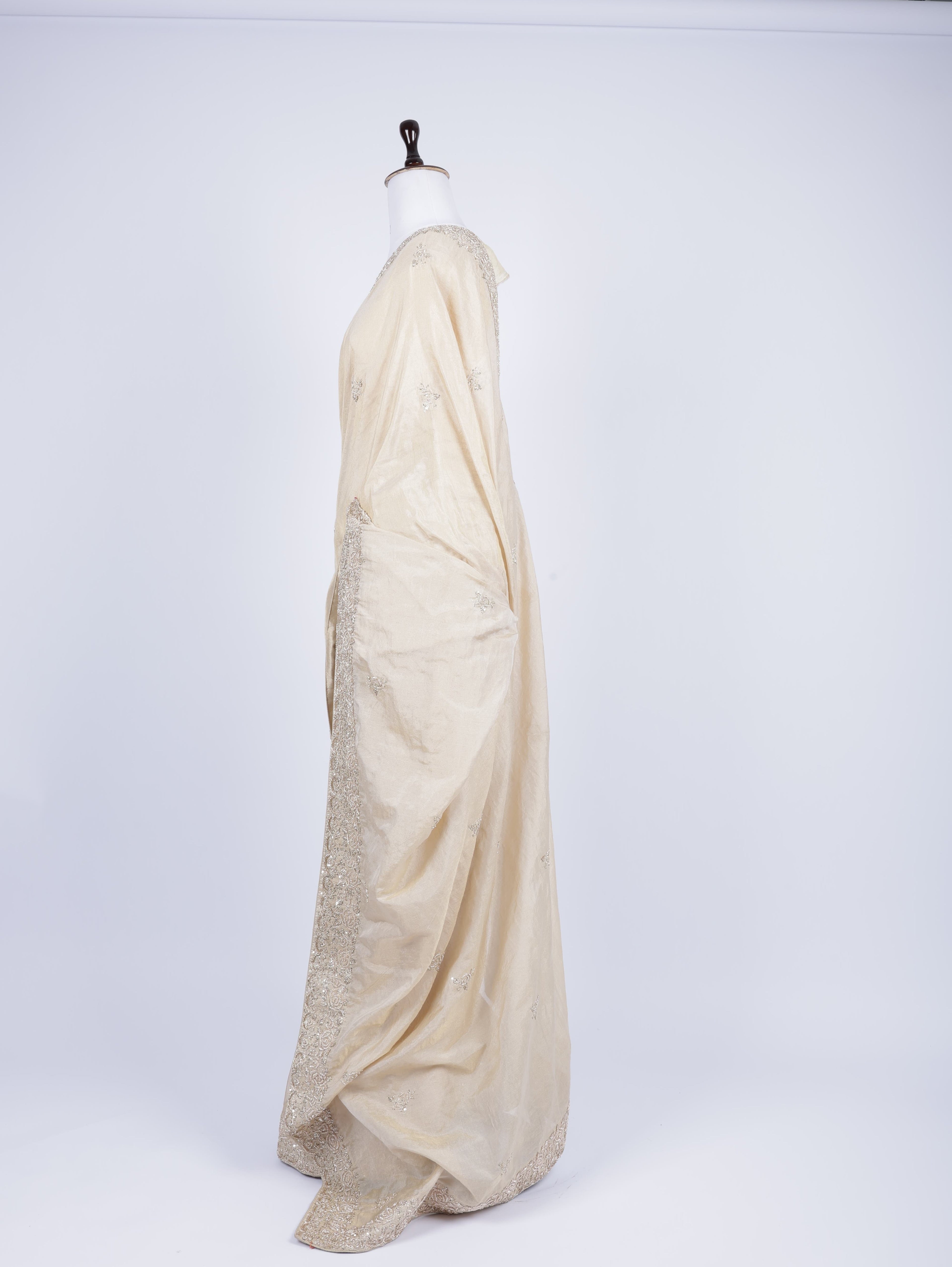 Ivory / Off-White Saree