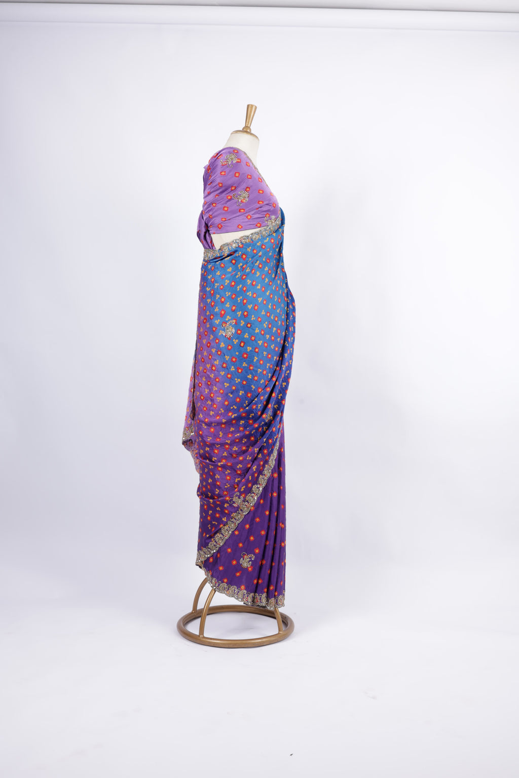 Bandhani Print with Embroidered Border Saree