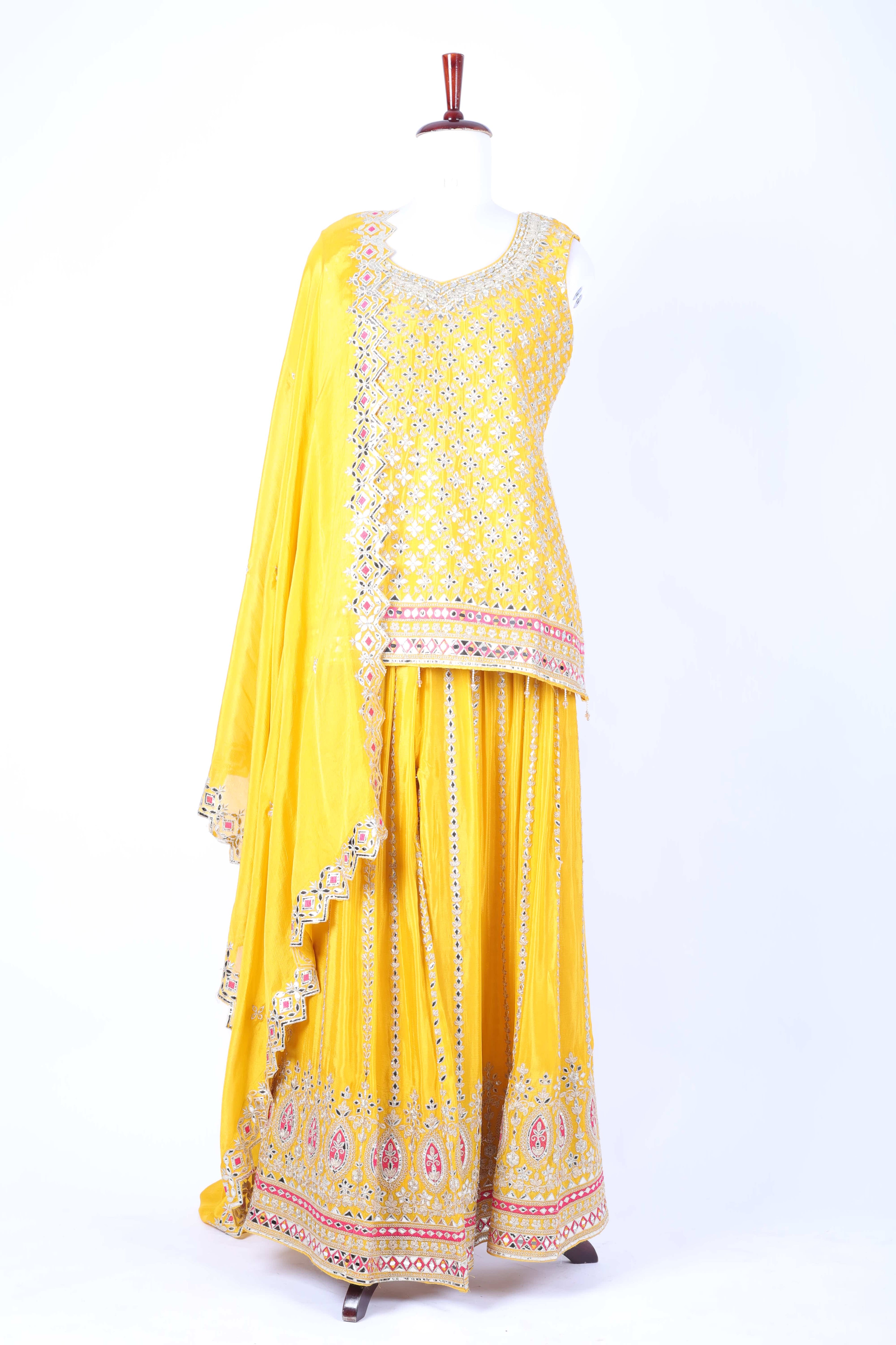 Sunny yellow embroidered straight SET