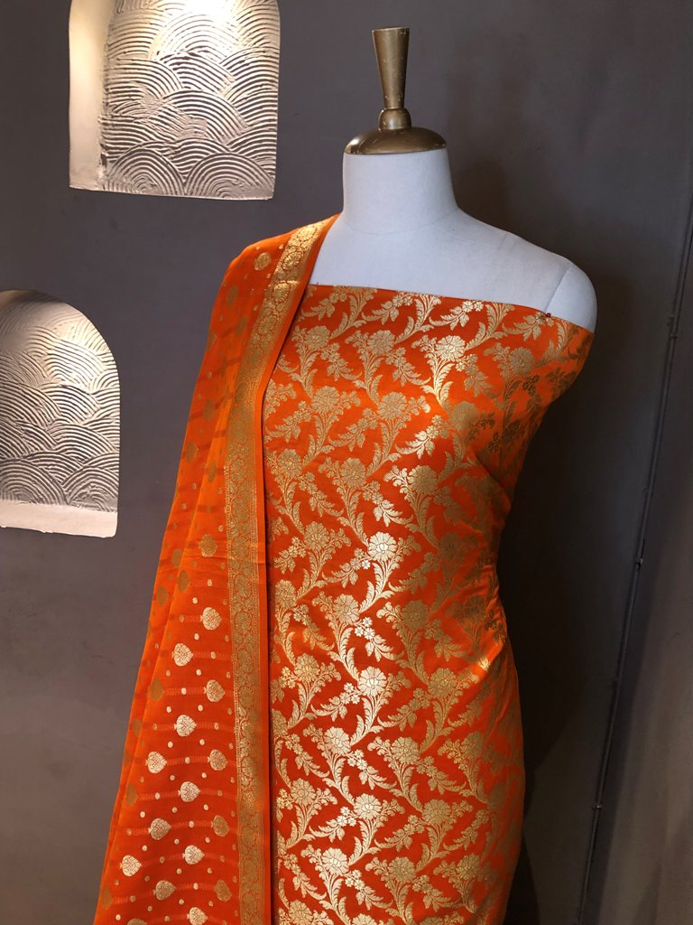 Banarsi Silk Unstitch Suit