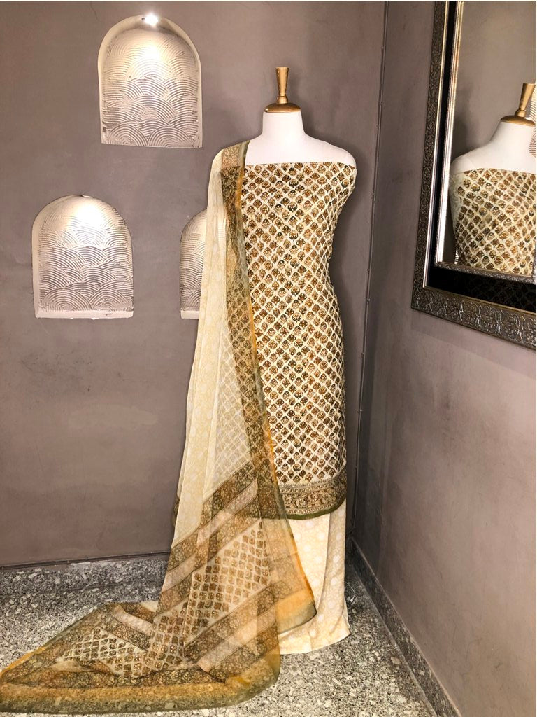 Printed Crepe Unstitched Suit