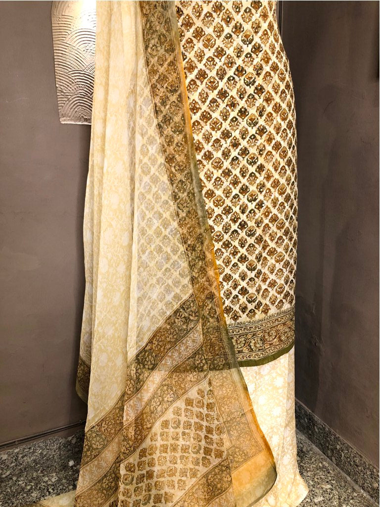 Printed Crepe Unstitched Suit