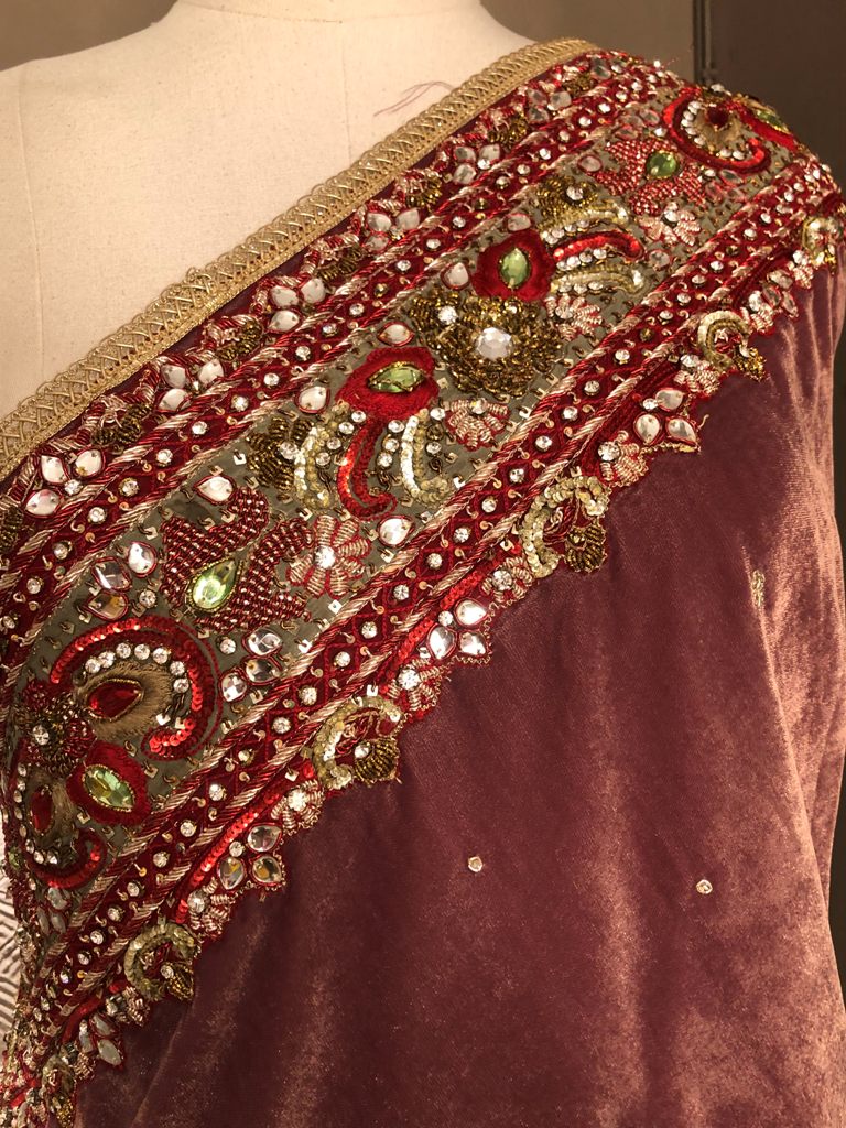 Velvet Odhni