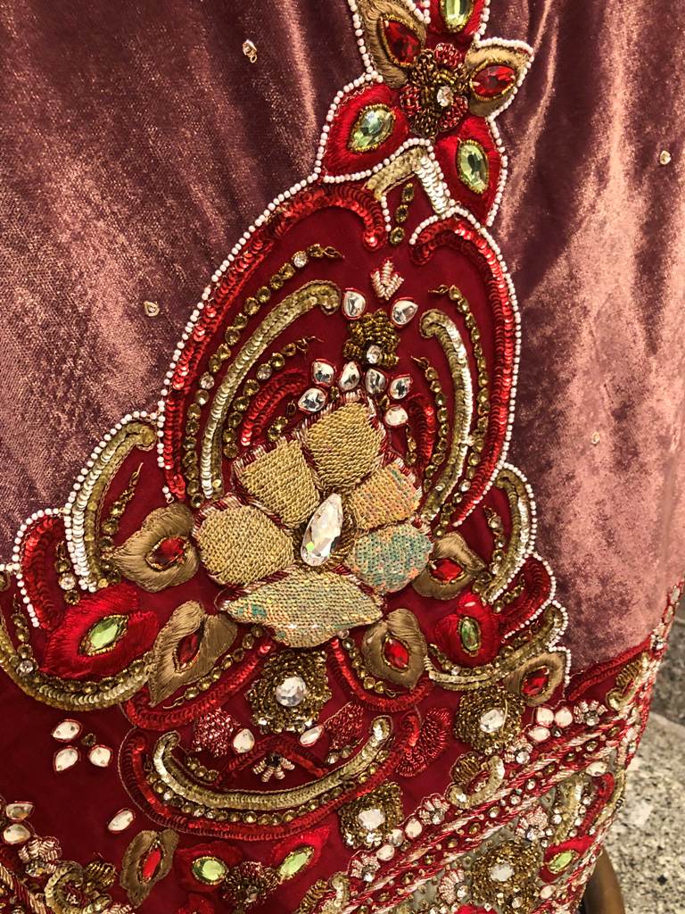 Velvet Odhni