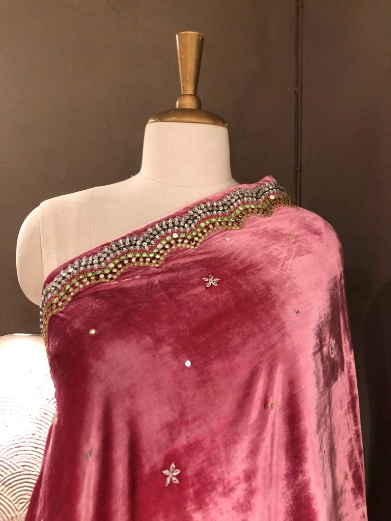 Velvet Odhni