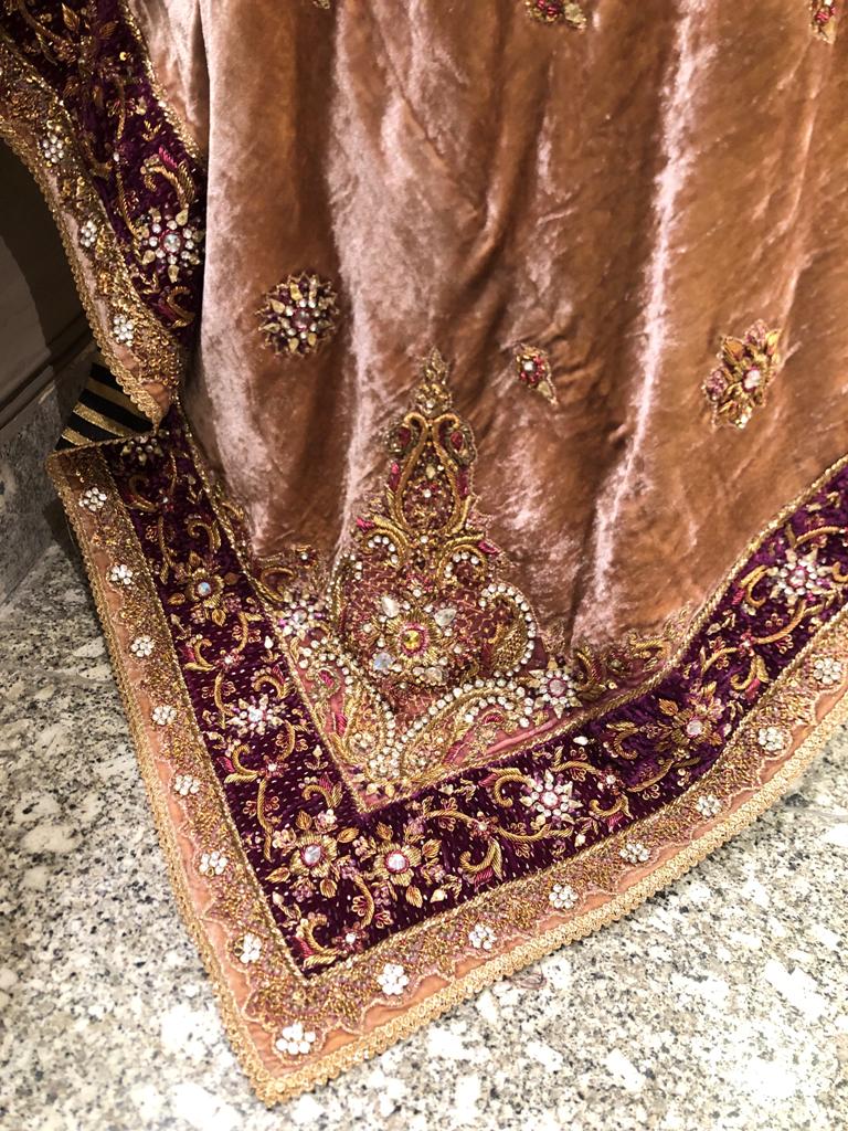 Velvet Odhni