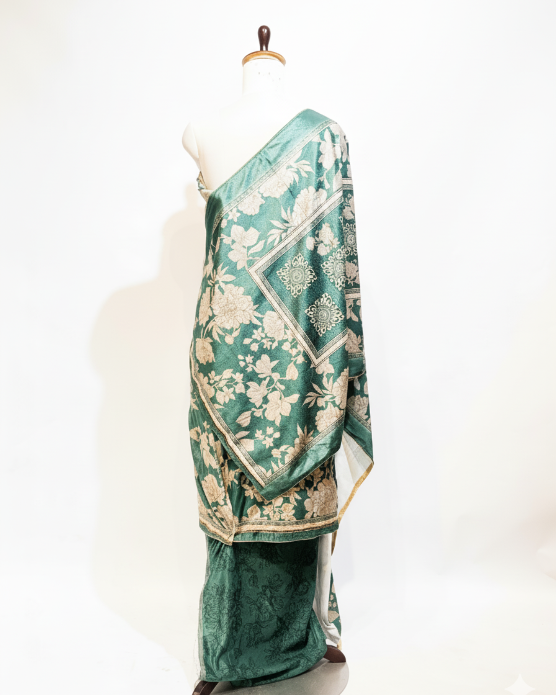 Emerald green velvet unstitched suit