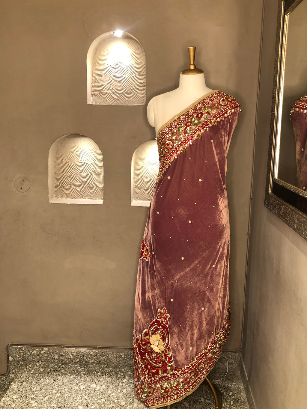 Velvet Odhni